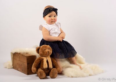 Séance bébé headband avec son ours en peluche